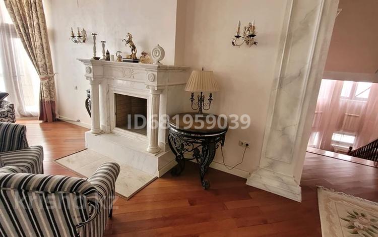 5-бөлмелі үй тәулігіне, 450 м², мкр Коктобе — Толе-би, бағасы: 150 000 〒 в Алматы, Медеуский р-н — фото 2