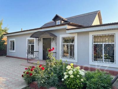 Отдельный дом · 6 комнат · 260 м² · 10 сот., Көкарал 2/2 — На пересечении М.Тулебаев за 84.8 млн ₸ в Астане, Сарайшык р-н