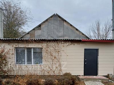 Жеке үй · 4 бөлме · 103 м² · 8 сот., С-к, Геолог 5 48А — Рядом продуктовый магазин Фариза, бағасы: ~ 20 млн ₸ в Актобе, жилой массив Заречный-1