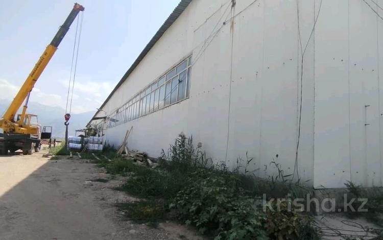 Өнеркәсіптік база 1.65 га, Ташкентский тракт 35, бағасы: 430 млн 〒 в Булактах — фото 2