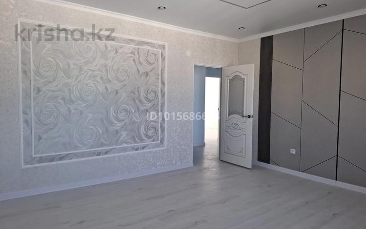 2-комнатная квартира · 64 м² · 6/6 этаж, мкр. Алмагуль, Алмагул за 24.5 млн ₸ в Атырау — фото 2