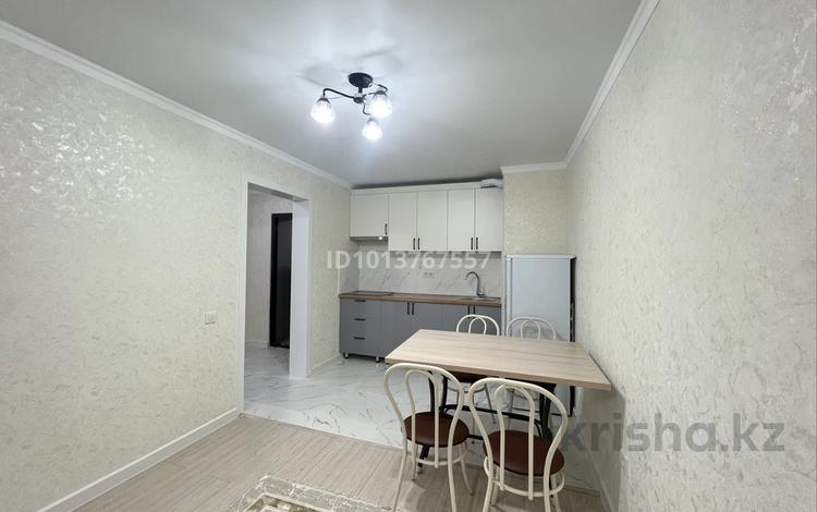 2-комнатная квартира · 47 м² · 3/9 этаж, мкр Аккент 95 за 250 000 ₸ в Алматы, Алатауский р-н — фото 2