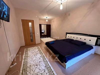 1-комнатная квартира, 48 м², 2/7 этаж посуточно, 11 мкр 5/1 за 12 000 〒 в Туркестане