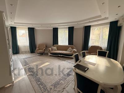 4-бөлмелі пәтер · 132 м² · 2/6 қабат, Есенберлина 155, бағасы: 105 млн ₸ в Алматы, Медеуский р-н