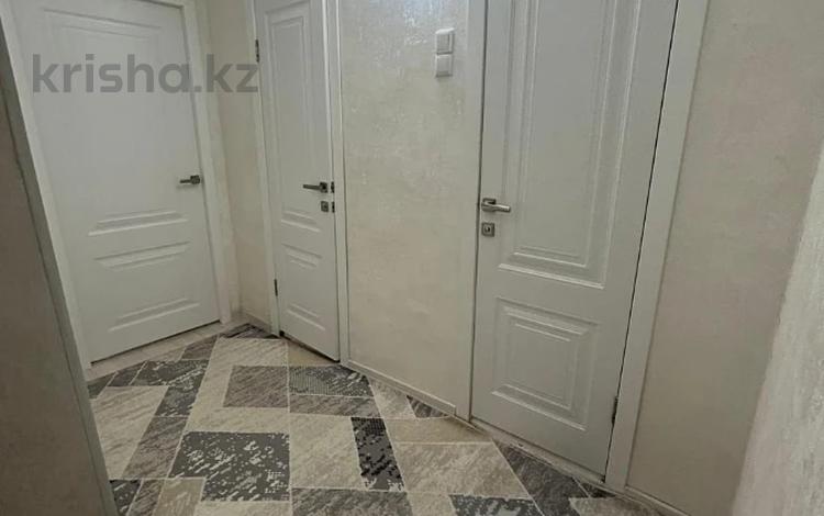 3-комнатная квартира · 65.1 м² · 9/9 этаж, мкр 12 за 19.5 млн ₸ в Актобе — фото 5