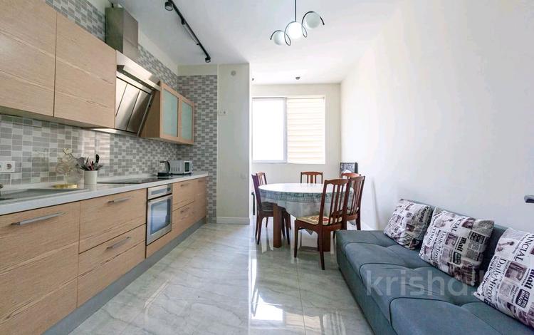 3-бөлмелі пәтер · 101 м² · 24/25 қабат, Абиша Кекилбайулы 270, бағасы: 79 млн ₸ в Алматы, Бостандыкский р-н — фото 2