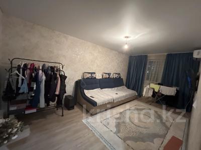 2-бөлмелі пәтер · 45 м² · 3/5 қабат, Астана 13 — Возле Достык базара , кольца, бағасы: 10 млн ₸ в Аксу