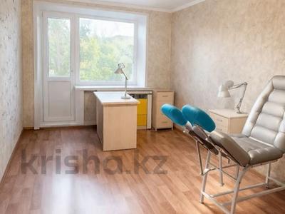 1-комнатная квартира · 32 м² · 4/5 этаж, улица Генерала Дюсенова — Торайгырова за 11.6 млн ₸ в Павлодаре