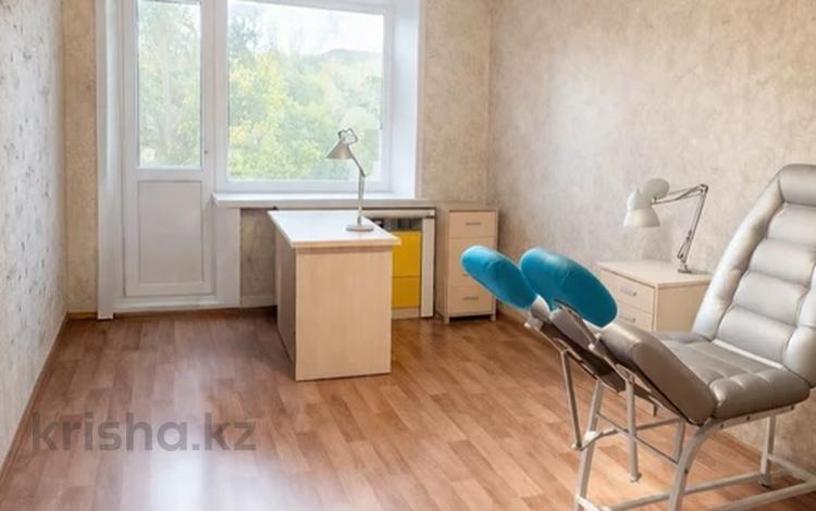 1-комнатная квартира · 32 м² · 4/5 этаж, улица Генерала Дюсенова — Торайгырова за 11.6 млн ₸ в Павлодаре — фото 2