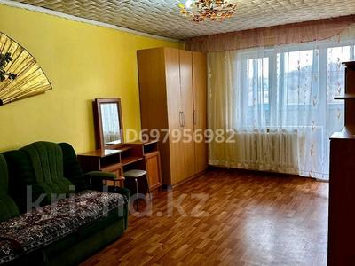 2-комнатная квартира, 60 м², 5/5 этаж помесячно, Ульяно Громова 11 — Возле магазина стильный свет за 60 000 〒 в Алтае