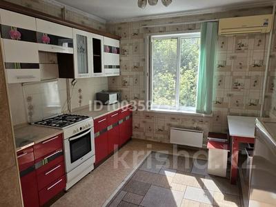 2-комнатная квартира · 53.2 м² · 3/5 этаж, мкр Аксай-3Б 29 за 250 000 ₸ в Алматы, Ауэзовский р-н