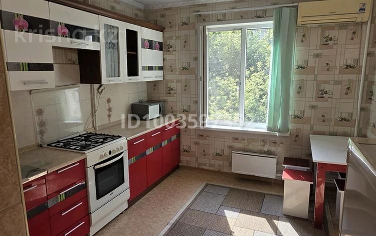 2-комнатная квартира · 53.2 м² · 3/5 этаж, мкр Аксай-3Б 29 за 250 000 ₸ в Алматы, Ауэзовский р-н — фото 2
