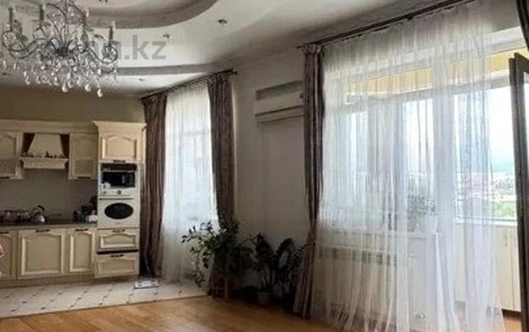 3-комнатная квартира · 96 м² · 7/16 этаж, Абая за 78.5 млн ₸ в Алматы, Бостандыкский р-н — фото 11