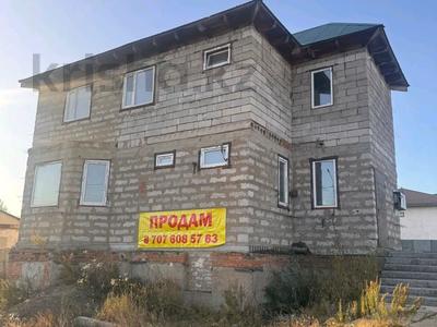 Отдельный дом · 4 комнаты · 180 м² · 10 сот., Мира за 28 млн 〒 в Шубар