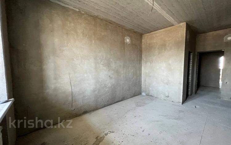 2-бөлмелі пәтер · 72.4 м² · 3/9 қабат, мкр. Алтын орда, бағасы: 30.5 млн ₸ в Актобе — фото 2