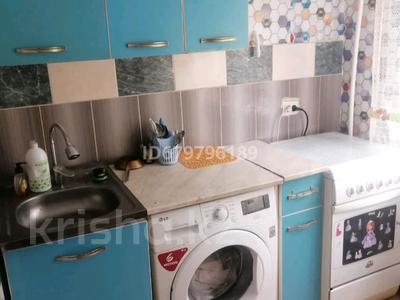 3-комнатная квартира · 68 м² · 2/5 этаж, Майкудук, 13й микрорайон 32 за 120 000 ₸ в Караганде, Алихана Бокейханова р-н