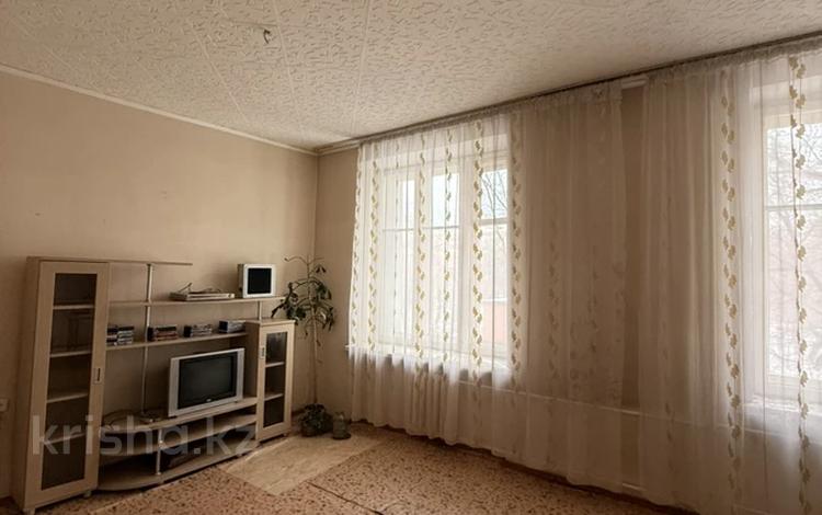 2-бөлмелі пәтер · 55 м² · 2/5 қабат, Едыге би 80/1, бағасы: 18 млн ₸ в Павлодаре — фото 4