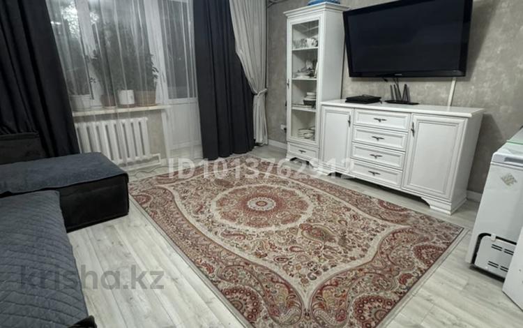 2-комнатная квартира · 60 м² · 6/9 этаж, мкр Юго-Восток, Мкр Орбита 3 за 15 000 ₸ в Караганде, Казыбек би р-н — фото 2