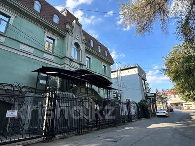 Свободное назначение, офисы, фитнес и спорт, медцентры и аптеки, конференц-залы, кабинеты и рабочие места · 1357 м² за 6 млн ₸ в Алматы, Медеуский р-н