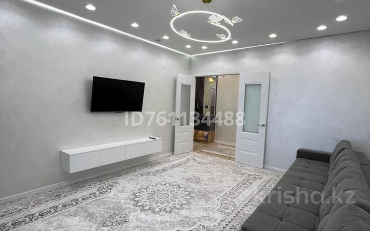 3-бөлмелі пәтер · 100 м² · 8/10 қабат, мкр Юго-Восток, Ашимова 13, бағасы: 600 000 〒 в Караганде, Казыбек би р-н — фото 2