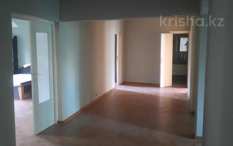 4-бөлмелі пәтер, 150 м², 2/5 қабат ай сайын, Колдаякова 1/1 — Жангелдина, бағасы: 2.5 млн 〒 в Шымкенте, Аль-Фарабийский р-н — фото 2