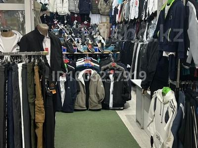 Магазины и бутики · 40 м² за 8 млн 〒 в Шымкенте, Аль-Фарабийский р-н
