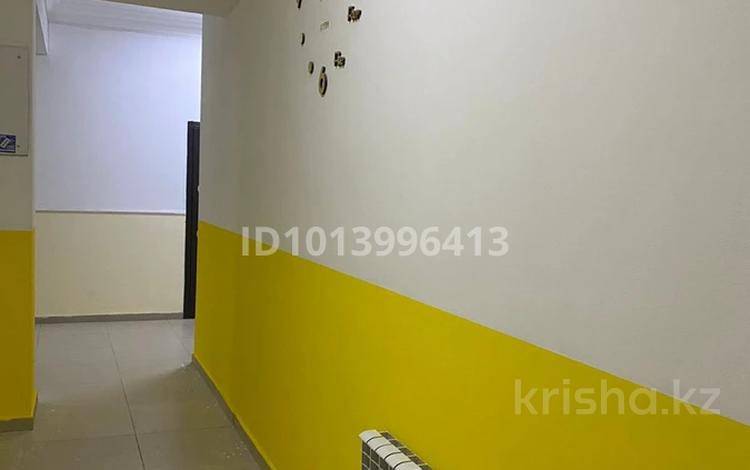 3-комнатная квартира · 82 м² · 12/12 этаж, 16-й мкр 49 за 33 млн ₸ в Актау — фото 2