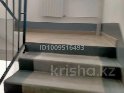 3-комнатная квартира · 67 м² · 5/5 этаж, Строителей 41 за 140 000 ₸ в Аксу