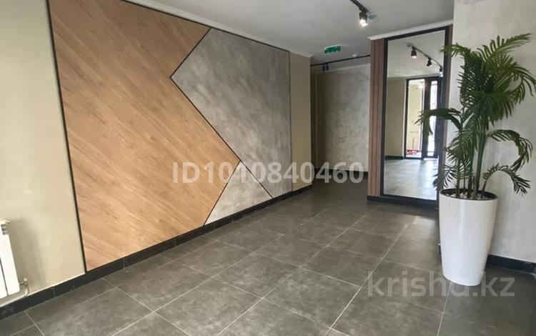 2-бөлмелі пәтер · 40.5 м² · 1/9 қабат, Райымбек батыра 161Б, бағасы: 31.5 млн 〒 в  — фото 2