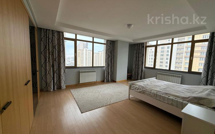 3-бөлмелі пәтер · 138 м² · 16/30 қабат, Кошкарбаева 2 — Классная квартира, отличное состояние, бағасы: 97 млн ₸ в Астане, Сарайшык р-н — фото 2
