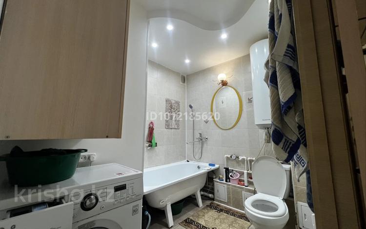 2-комнатная квартира · 43.7 м² · 2/5 этаж, 6 микрорайон 32 за 9 млн ₸ в Темиртау — фото 2