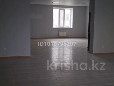 Свободное назначение, офисы, салоны красоты, медцентры и аптеки, образование, кабинеты и рабочие места, студии · 150 м² за 255 000 〒 в Актобе