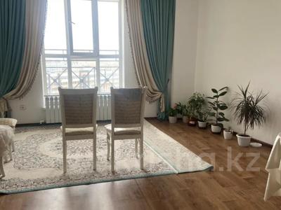 2-комнатная квартира · 54.2 м² · 11/12 этаж, 11 мкр за 18.5 млн 〒 в Актобе