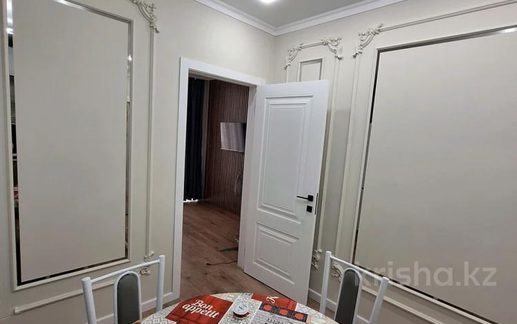 2-бөлмелі пәтер · 58 м² · 4/13 қабат, Толеби 189/3 — Толеби Жарокова, бағасы: 2 500 〒 в Алматы, Алмалинский р-н — фото 2