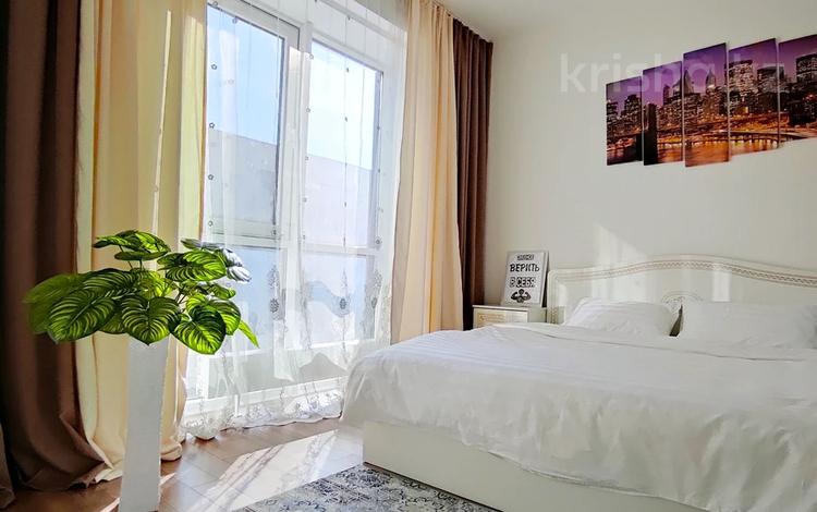 2-комнатная квартира, 45 м², 3/17 этаж посуточно, Брауна 20 за 18 000 〒 в Алматы — фото 2