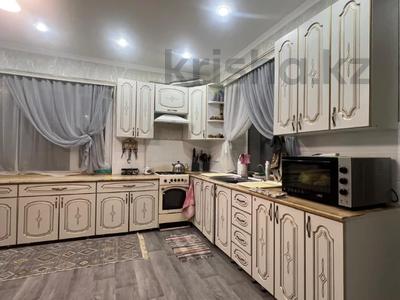 Продажа домов и дачи в Костанайской обл.: Отдельный дом · 6 комнат · 231.6 м² · 8 сот., Поповича за 50 млн 〒 Отдельный дом · 6 комнат · 231.6 м² · 8 сот., Поповича за 50 млн 〒 в