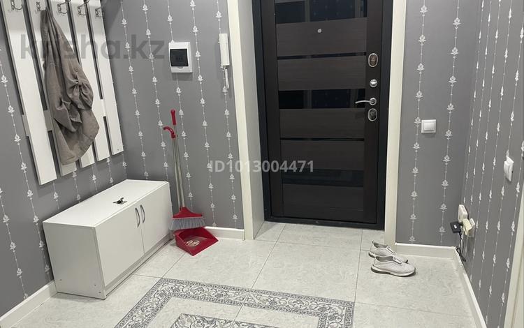 1-комнатная квартира · 45 м² · 1/5 этаж, мкр. Алтын орда Батыс 2 ,49/д корпус 1 за 10 000 ₸ в Актобе — фото 2