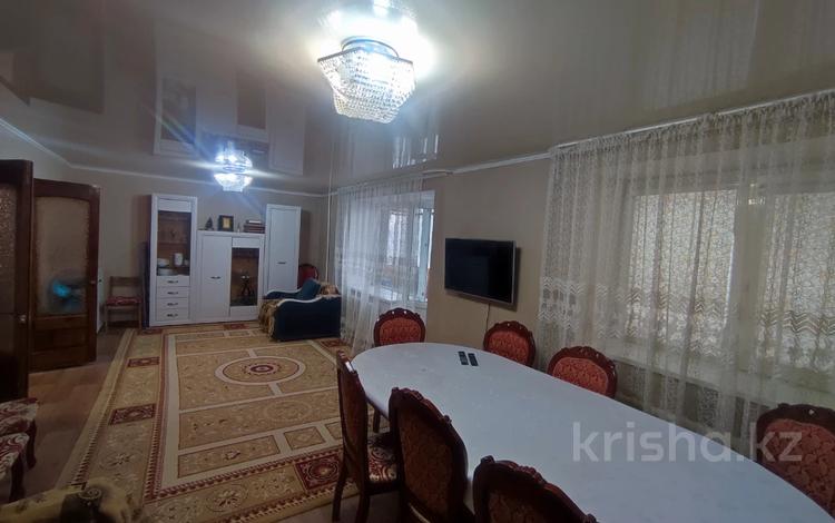 4-бөлмелі пәтер · 100 м² · 2/3 қабат, мкр Новый Город, Бакинская — Н. Абдирова, бағасы: 32 млн ₸ в Караганде, Казыбек би р-н — фото 2