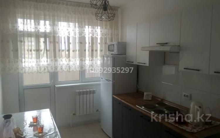 2-бөлмелі пәтер, 50 м², 10/12 қабат ай сайын, Райымбека 259, бағасы: 250 000 〒 в Алматы, Жетысуский р-н — фото 2