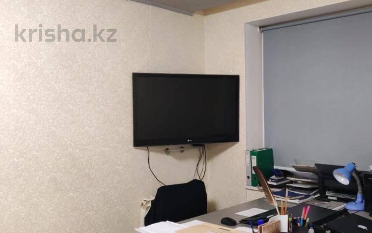 3-комнатная квартира · 69 м² · 1/5 этаж, мкр 8, Рыскулова — напротив АПК за 17.5 млн ₸ в Актобе — фото 2