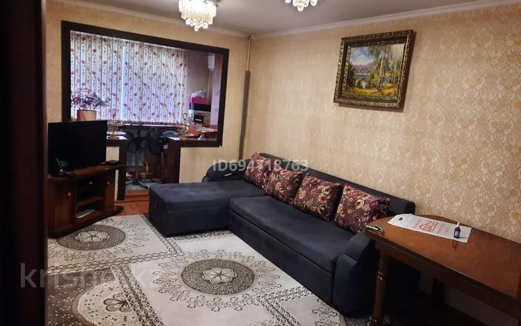 3-комнатная квартира, 65 м², 1/5 этаж, сурикова 3а за 20 млн 〒 в Шымкенте — фото 2