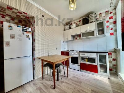 2-комнатная квартира · 36.9 м² · 6/6 этаж, мкр Юго-Восток, муканова 1/3 за 13.5 млн 〒 в Караганде, Казыбек би р-н