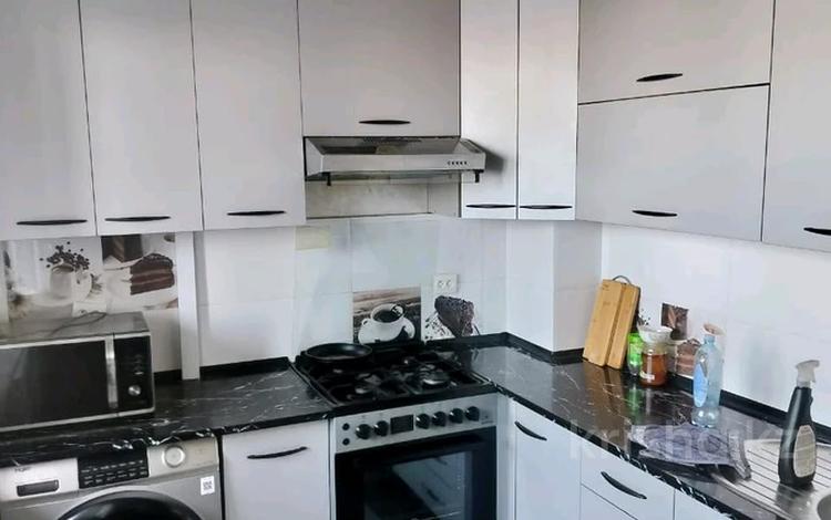 2-бөлмелі пәтер · 60 м² · 6/9 қабат, Ақсай-2 ш/а., бағасы: 36.2 млн ₸ в Алматы, Ауэзовский р-н — фото 2