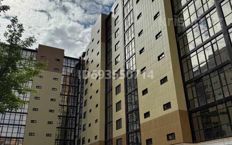 2-комнатная квартира, 88.7 м², 3/10 этаж, Ульяны Громовой 18 за 22.7 млн 〒 в Уральске — фото 2