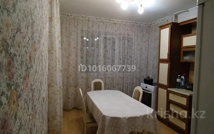 1-комнатная квартира · 41 м² · 2/10 этаж, Кумисбекова 8 — сейфулина за 22.6 млн ₸ в Астане, Сарыарка р-н — фото 2
