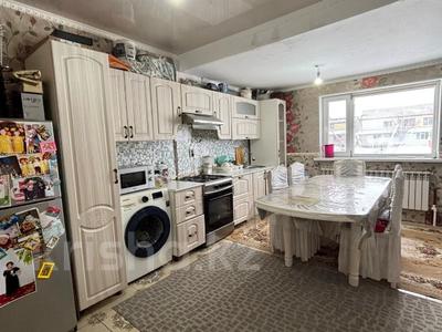 3-комнатная квартира · 114.2 м² · 1/2 этаж, мкр Жастар 2 за 16 млн 〒 в Актобе, жилой массив Жанаконыс