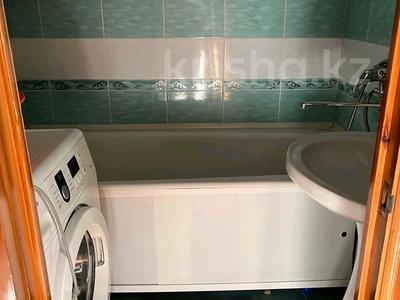 3-бөлмелі пәтер · 70 м² · 8/10 қабат, Казахстан 64, бағасы: 200 000 ₸ в Усть-Каменогорске