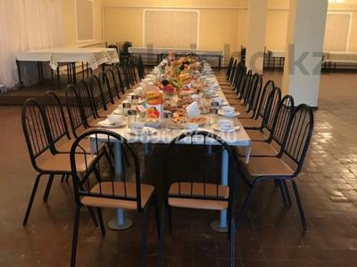 Еркін, кеңселер, дүкендер мен бутиктер, қоймалар, жқб, автосервистер мен көлік жуу, қоғамдық тамақтану орны, сұлулық салондары, ауыл шаруашылығы, монша, қонақ үй және демалыс орындары, медорталықтар мен дәріханалар, білім орталықтары, ойын-сауық · 427.6 м², бағасы: 25 млн ₸ в Зеленом