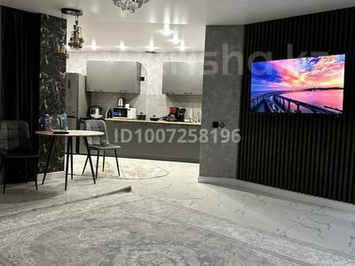 3-комнатная квартира · 84 м² · 25/25 этаж, мкр Юго-Восток, Ашимова 28 за 350 000 ₸ в Караганде, Казыбек би р-н