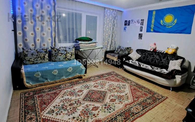 1-комнатная квартира · 40 м² · 10/10 этаж, Биборамбая 45 а за 13 млн 〒 в Семее — фото 2
